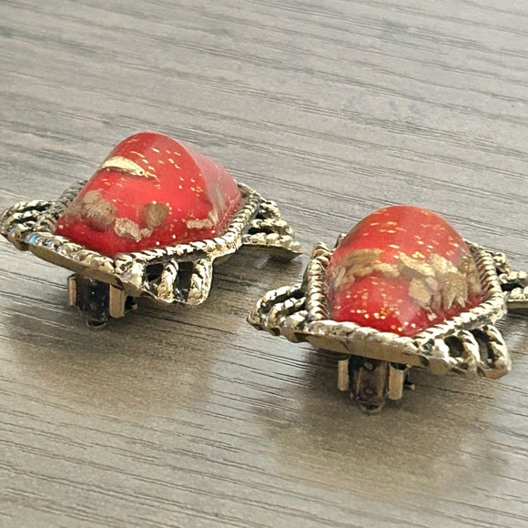 Vintage Gold-Tone and Red Cabochon Clip-On Earrings - Picture 8 of 8